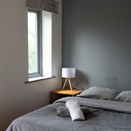 Well-Equipped 4 Bedroom House Close To City Centre Лийдс Екстериор снимка