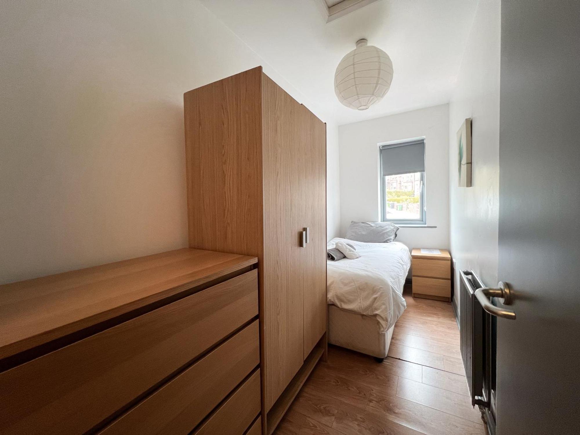 Well-Equipped 4 Bedroom House Close To City Centre Лийдс Екстериор снимка